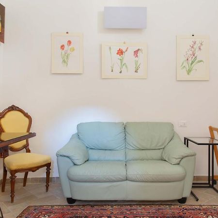 Residenza Storica: La Suite Del Grifo 라킬라 외부 사진